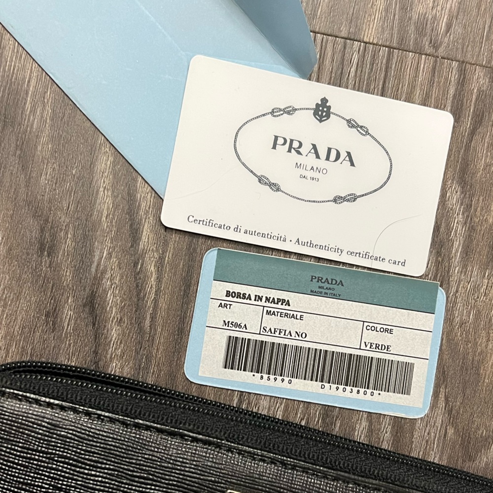 Black leather Prada Purse & Wallet set EUC!!!! - Picture 12 of 16